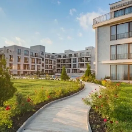 Diamond Apartment *